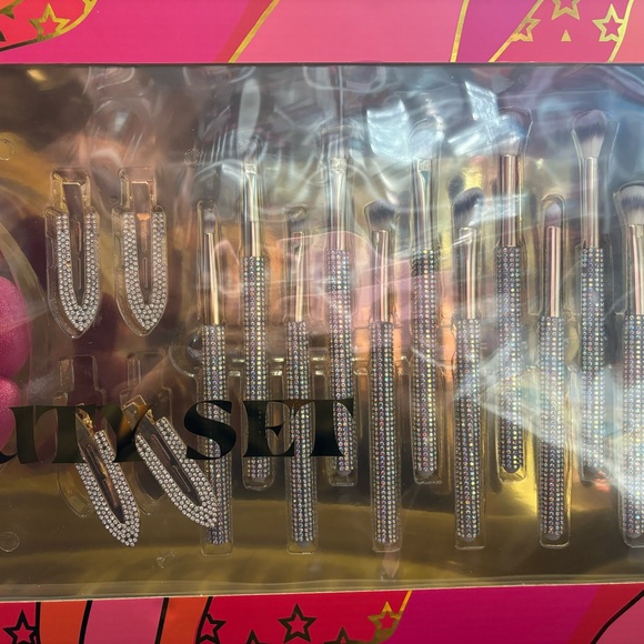 30 piece Rhinestone brush set - Picture 3 of 13